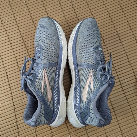 Brooks Womens Adrenaline GTS 20 1202961B073 Gray Running Shoes Sneaker Size 9.5B - Picture 8 of 11